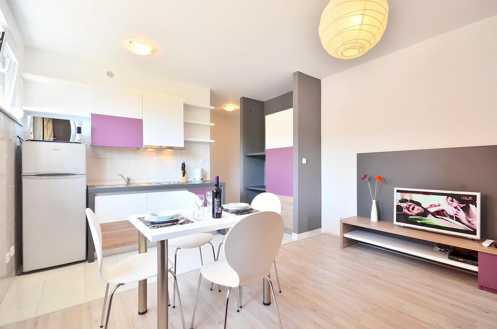 Bretia Apartments Sutivan Room photo