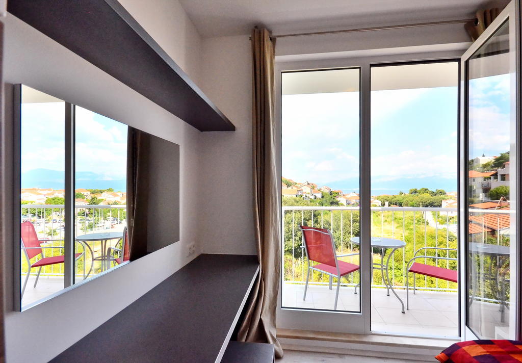 Bretia Apartments Sutivan Room photo