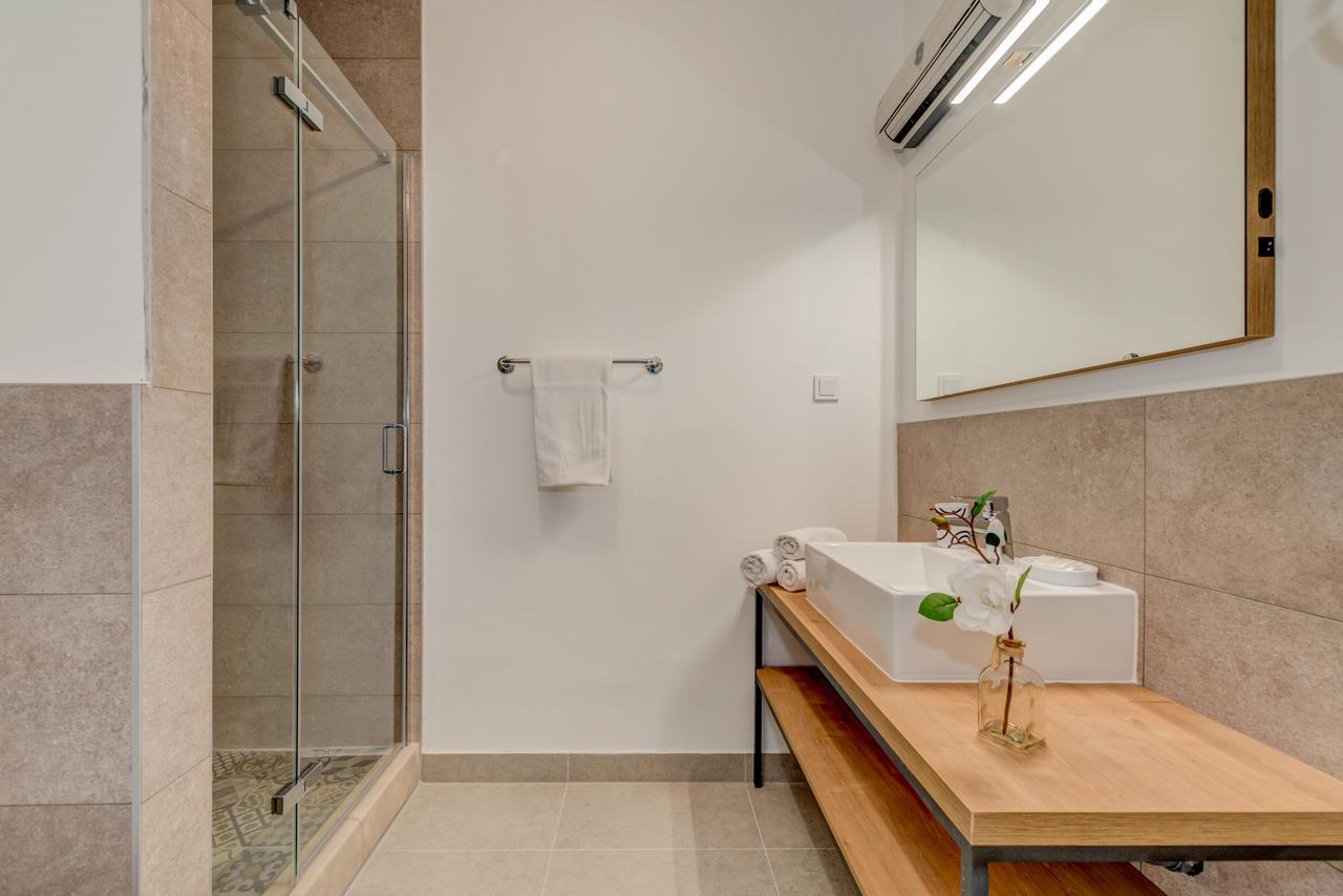Bretia Apartments Sutivan Exterior photo
