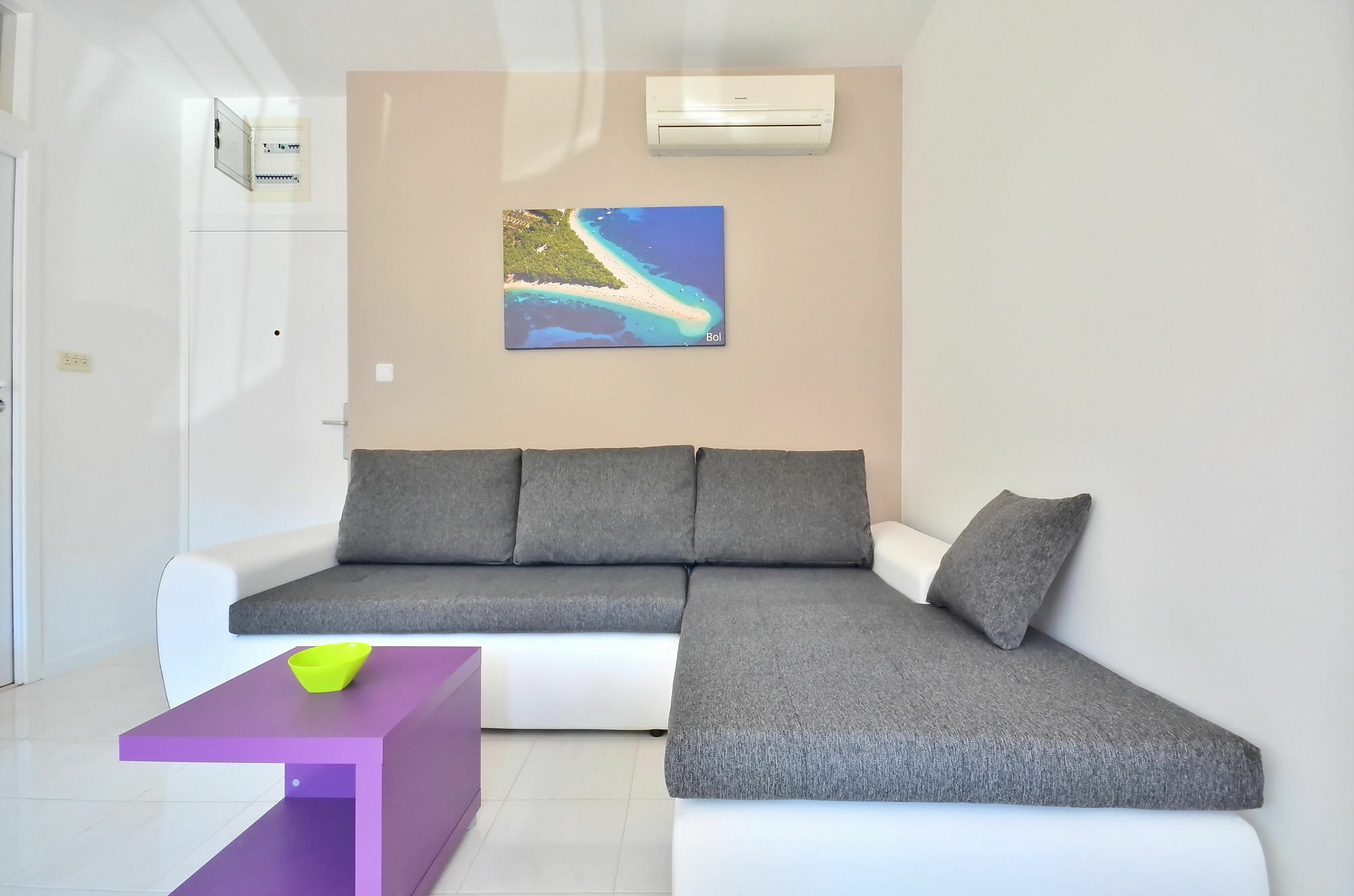 Bretia Apartments Sutivan Exterior photo